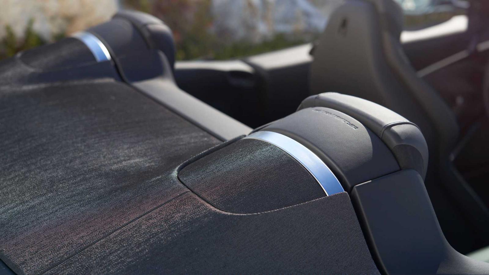 Πρεμιέρα με 620 άλογα για τη Ferrari Roma Spider